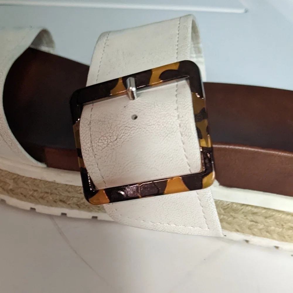 MIA White Leather Strap Platform Sandals with Tortoise Buckle Accent Size 10